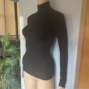 Aritzia Black Ribbed Turtleneck Long Sleeve Top